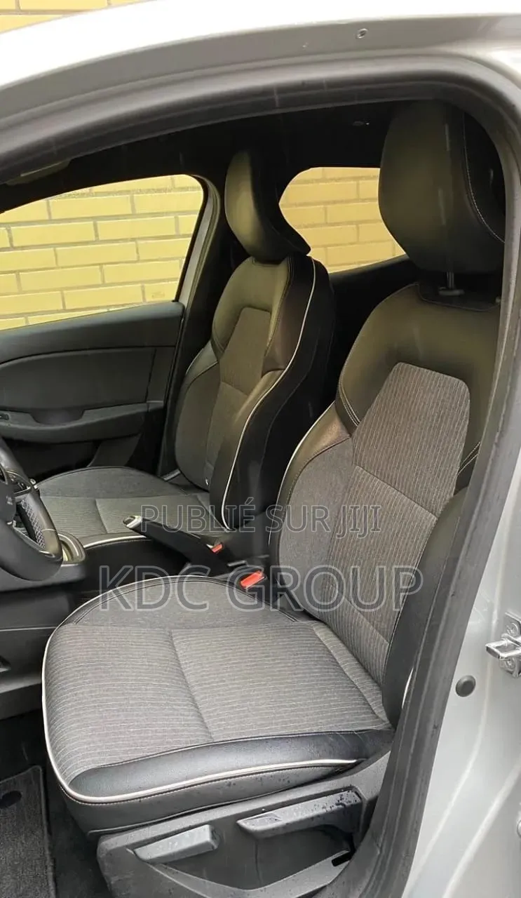 Renault Clio 2021 Gris