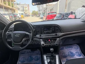 Hyundai Elantra 2017 Blanc