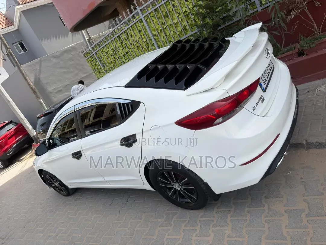 Hyundai Elantra 2017 Blanc