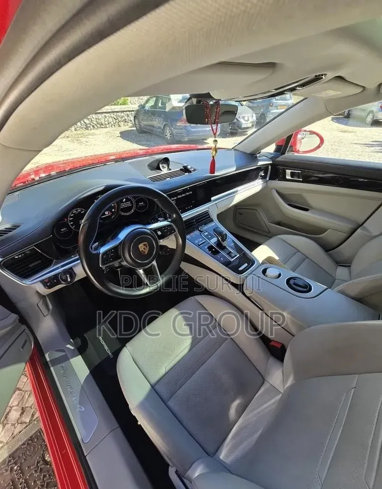 Porsche Panamera 2019 Rouge