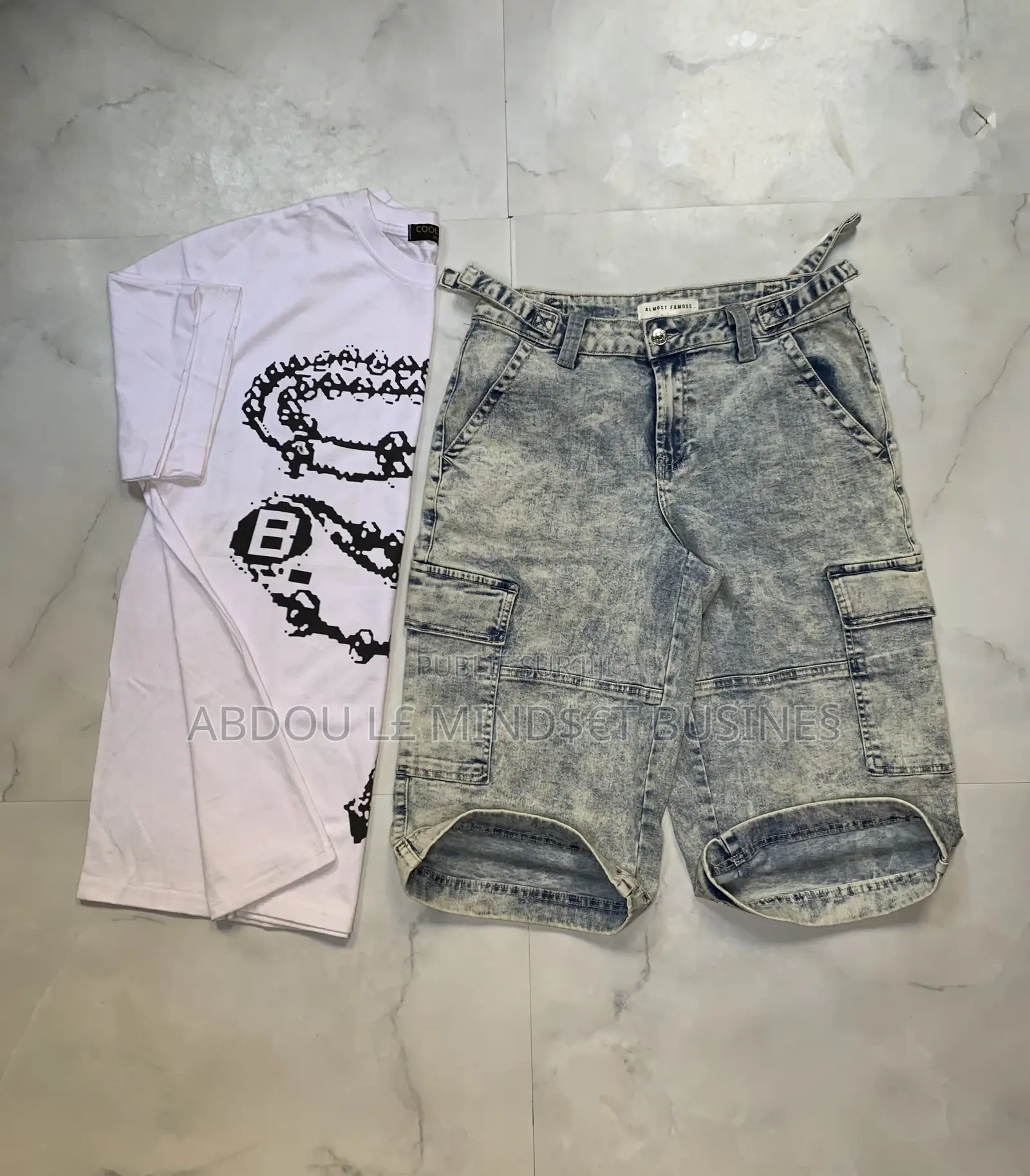 Ensemble Short Jeans T-Shirt Disponible