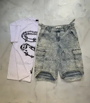 Ensemble Short Jeans T-Shirt Disponible