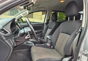 Mitsubishi L200 2021 Gris