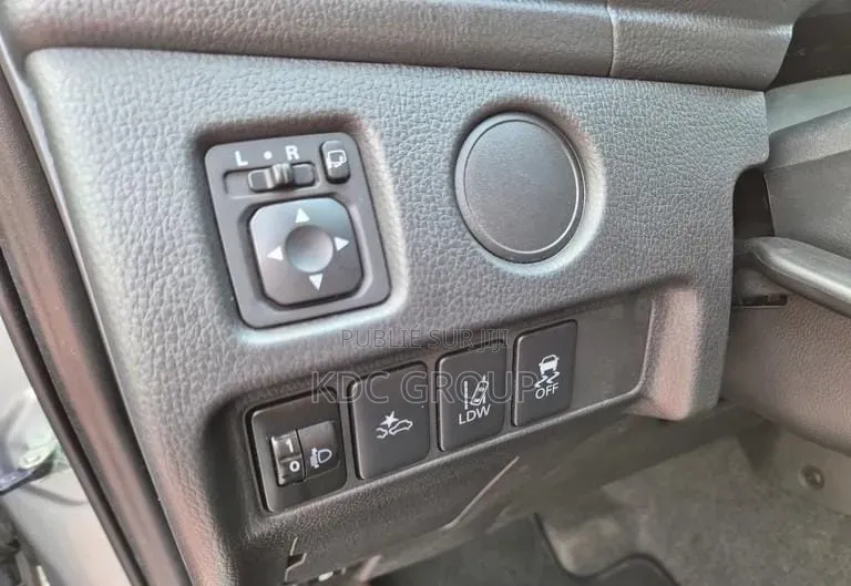 Mitsubishi L200 2021 Gris