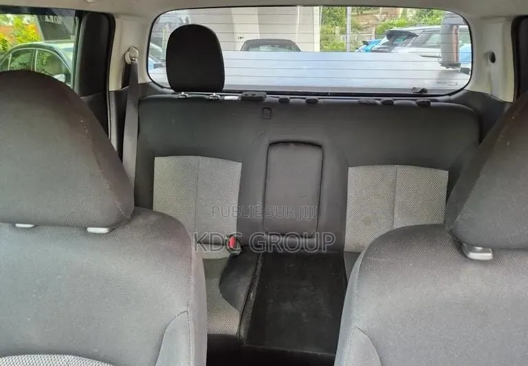 Mitsubishi L200 2021 Gris