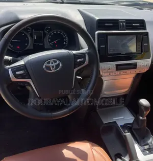 Toyota Land Cruiser Prado 2022 Noir Mat