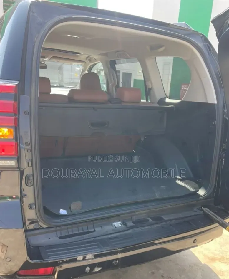 Toyota Land Cruiser Prado 2022 Noir Mat