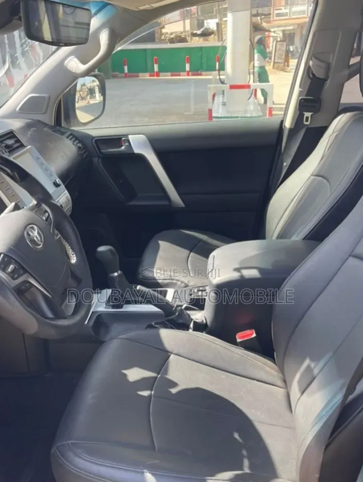 Toyota Land Cruiser Prado 2022 Blanc