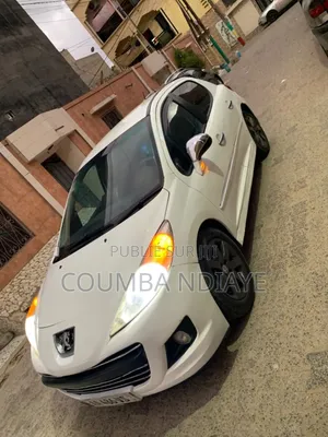 Peugeot 207 2011 Blanc cassé