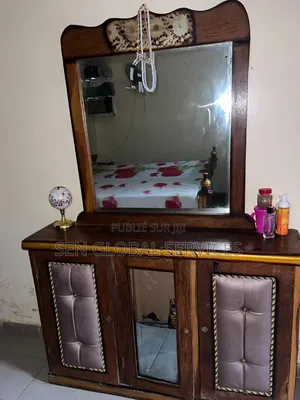 Lit 3 Places Avec Commodes Et Coiffeuse À Vendre