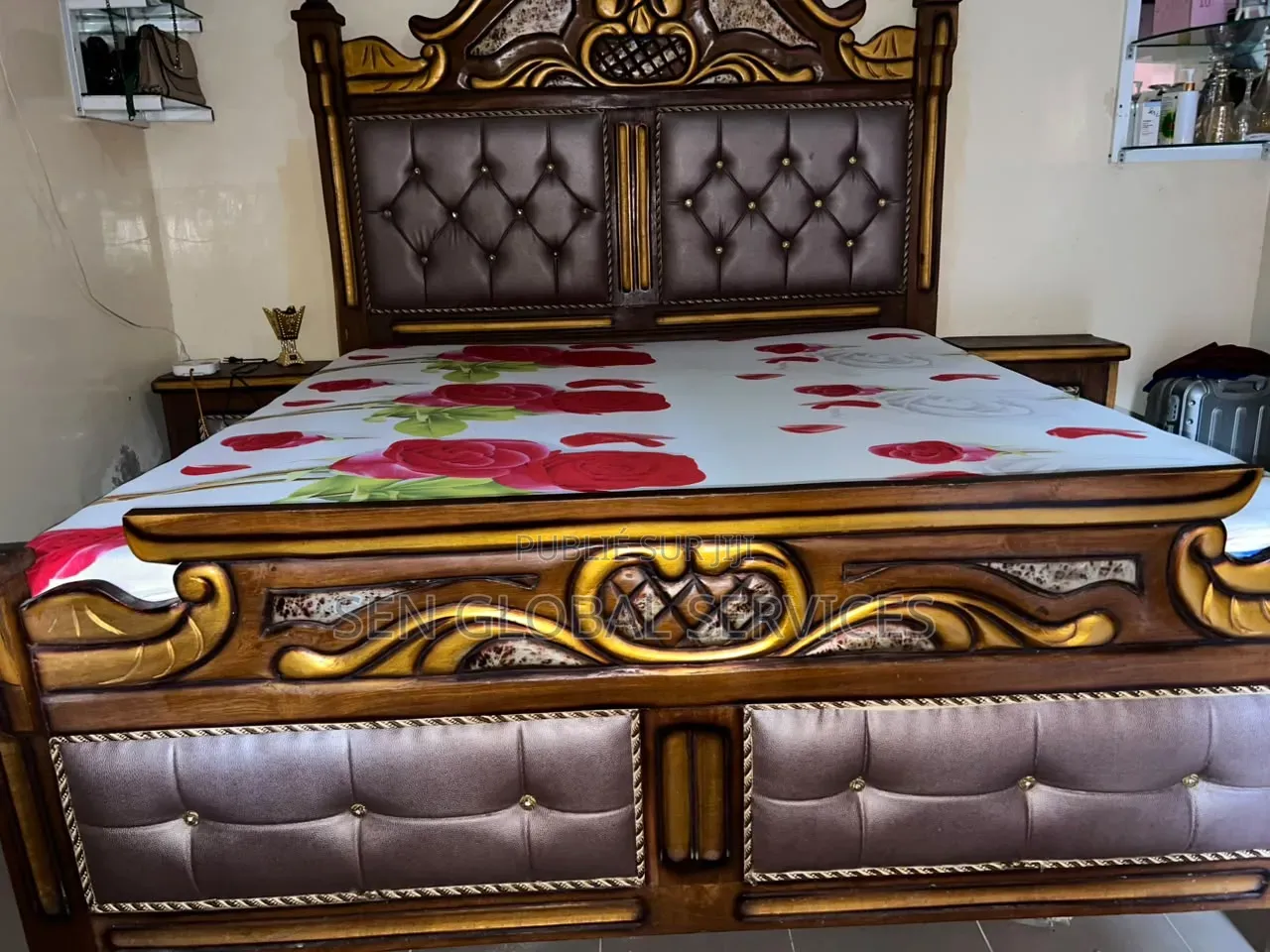Lit 3 Places Avec Commodes Et Coiffeuse À Vendre