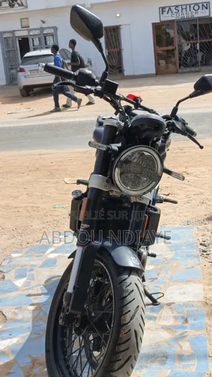 Husqvarna Supermoto 2022 Gris