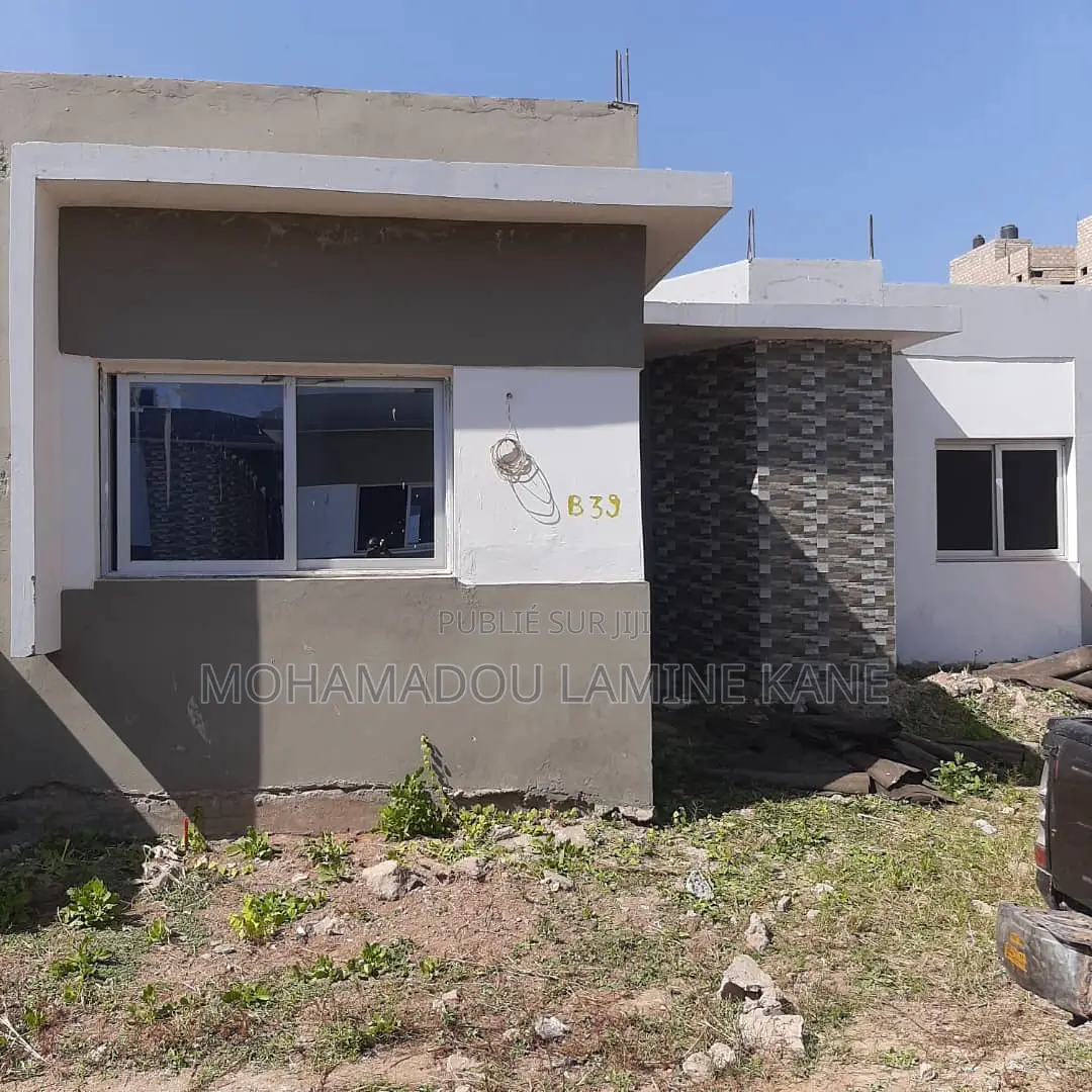 Villa À La (Sicap Zac Mbao)