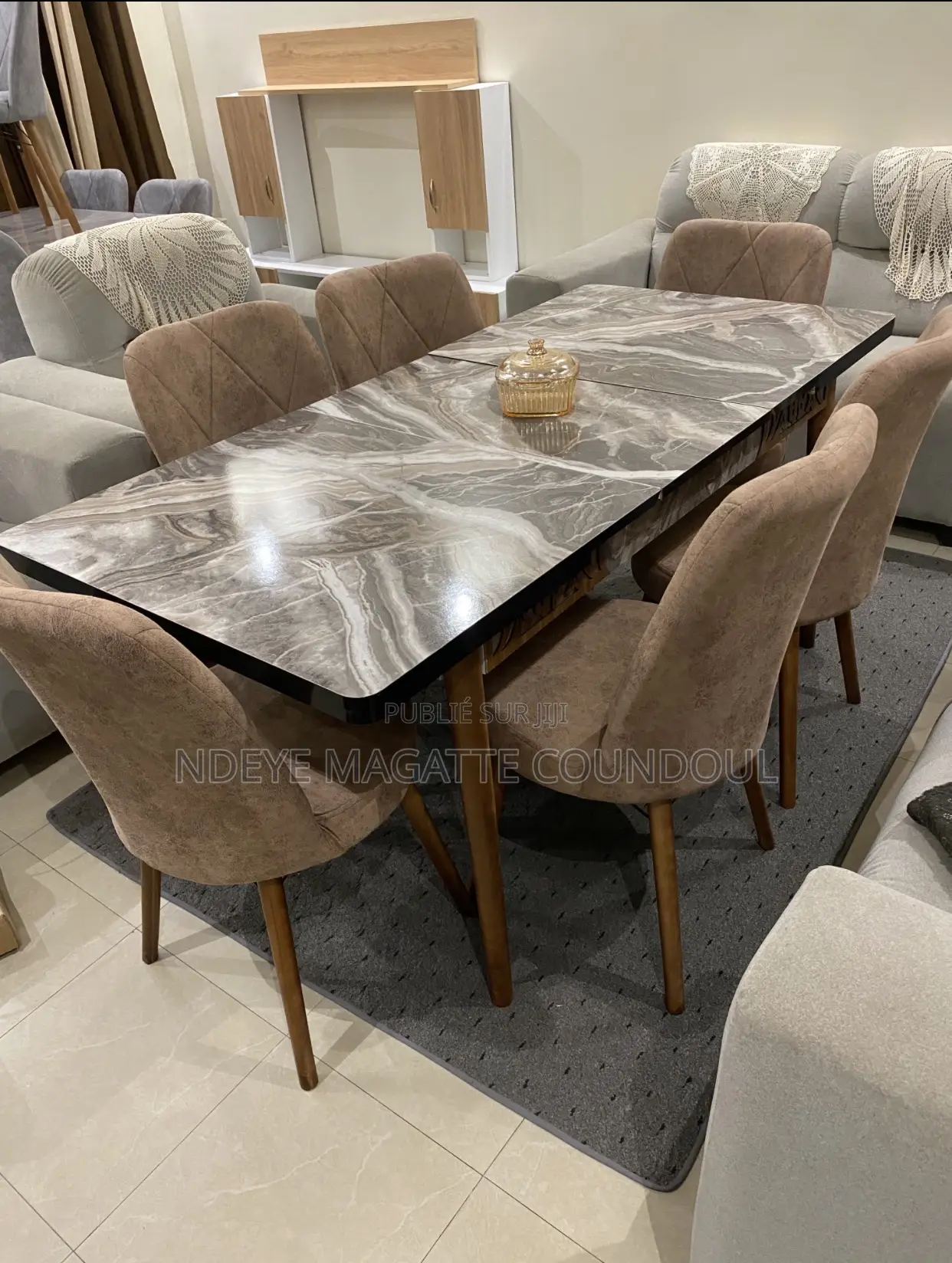 Table À Manger