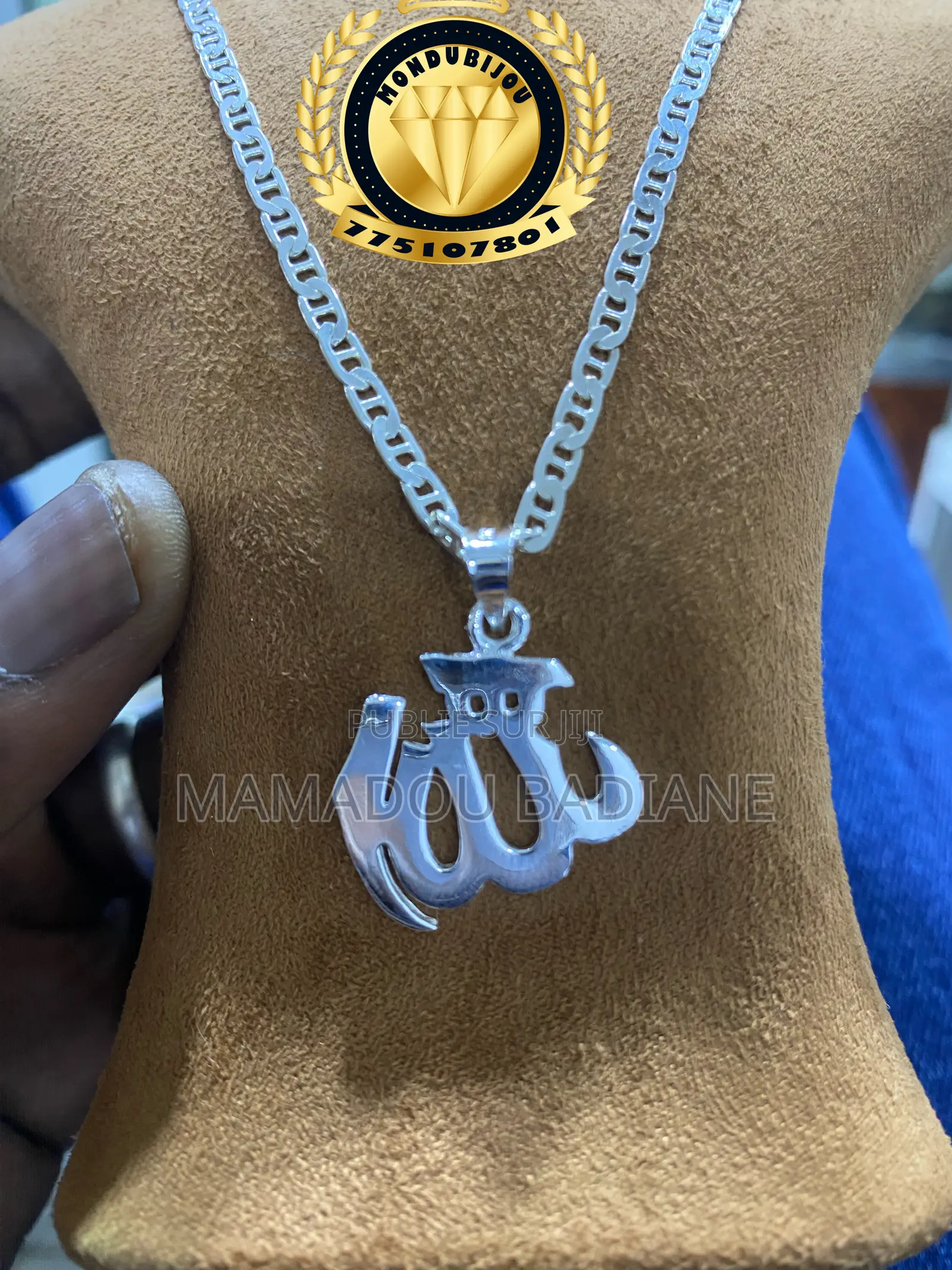 Collier Et Pendentif