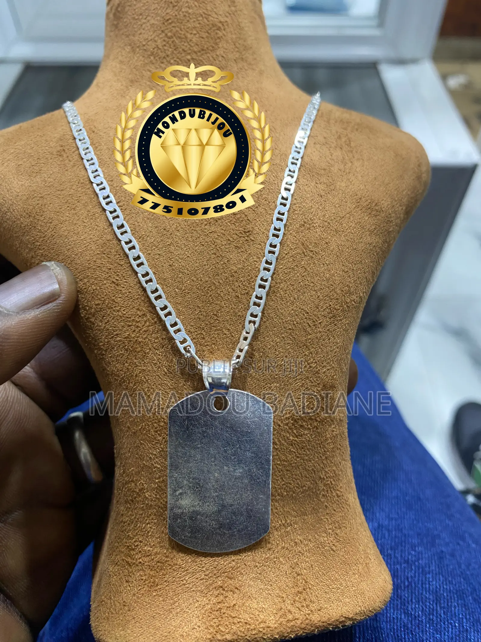Collier Et Pendentif