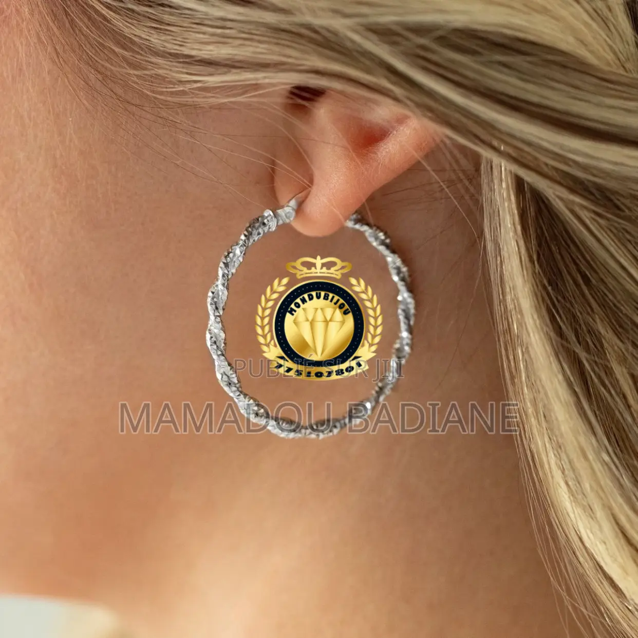 Boucles D’oreille