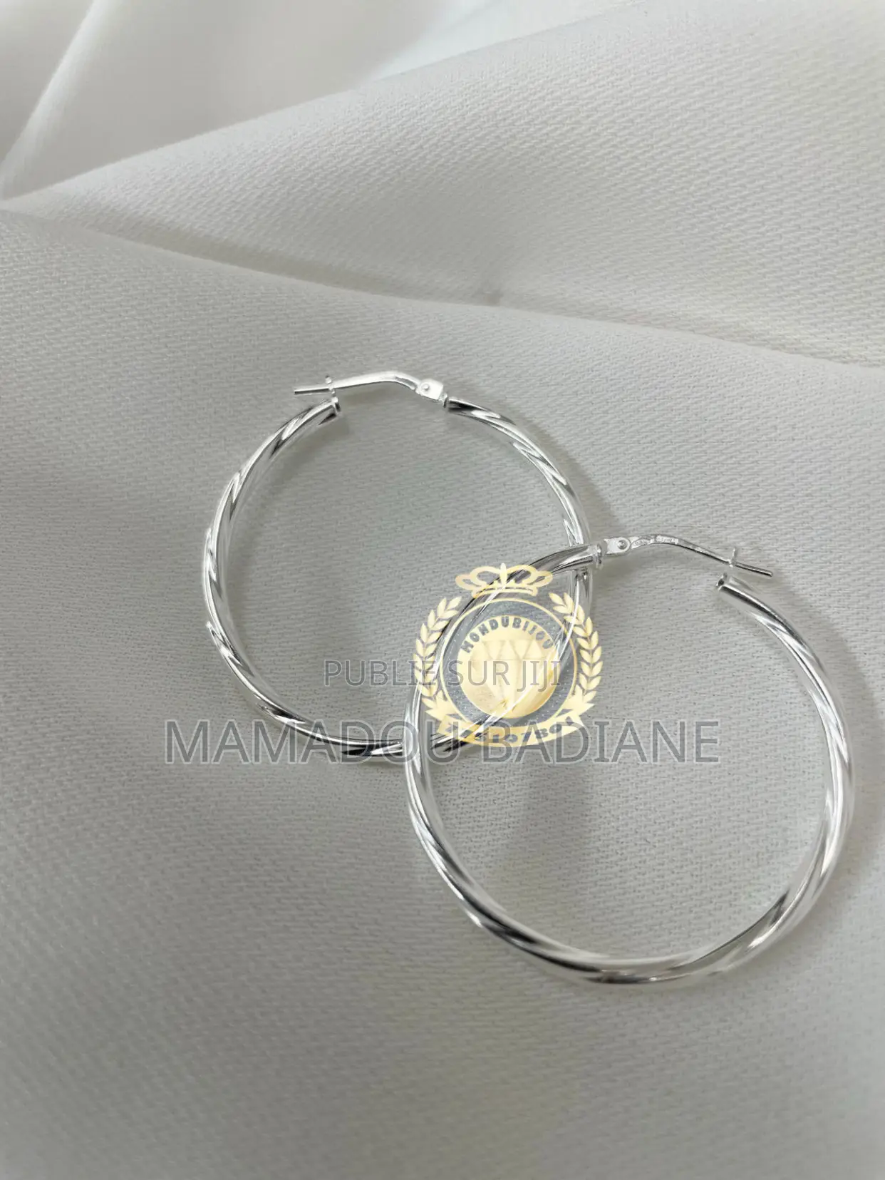 Boucles D’oreille