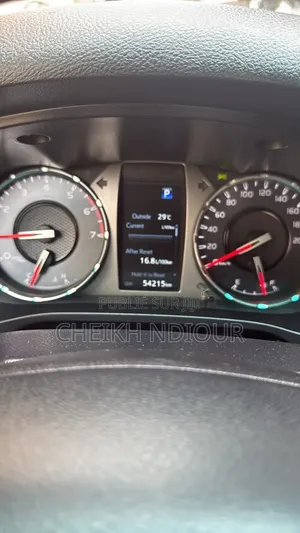 Toyota Hilux 2022 Rouge