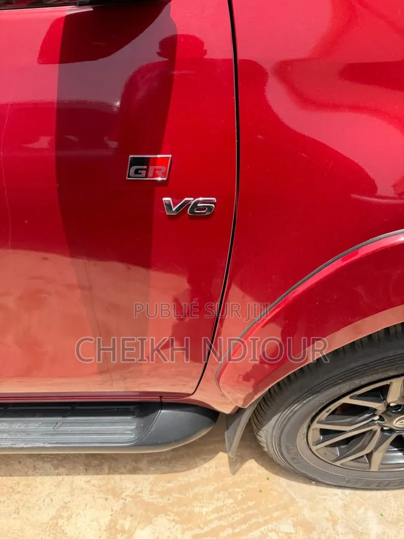 Toyota Hilux 2022 Rouge