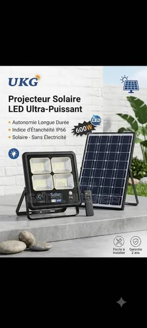 Projecteur Solaire LED Ultra-Puissant 600W – UKG