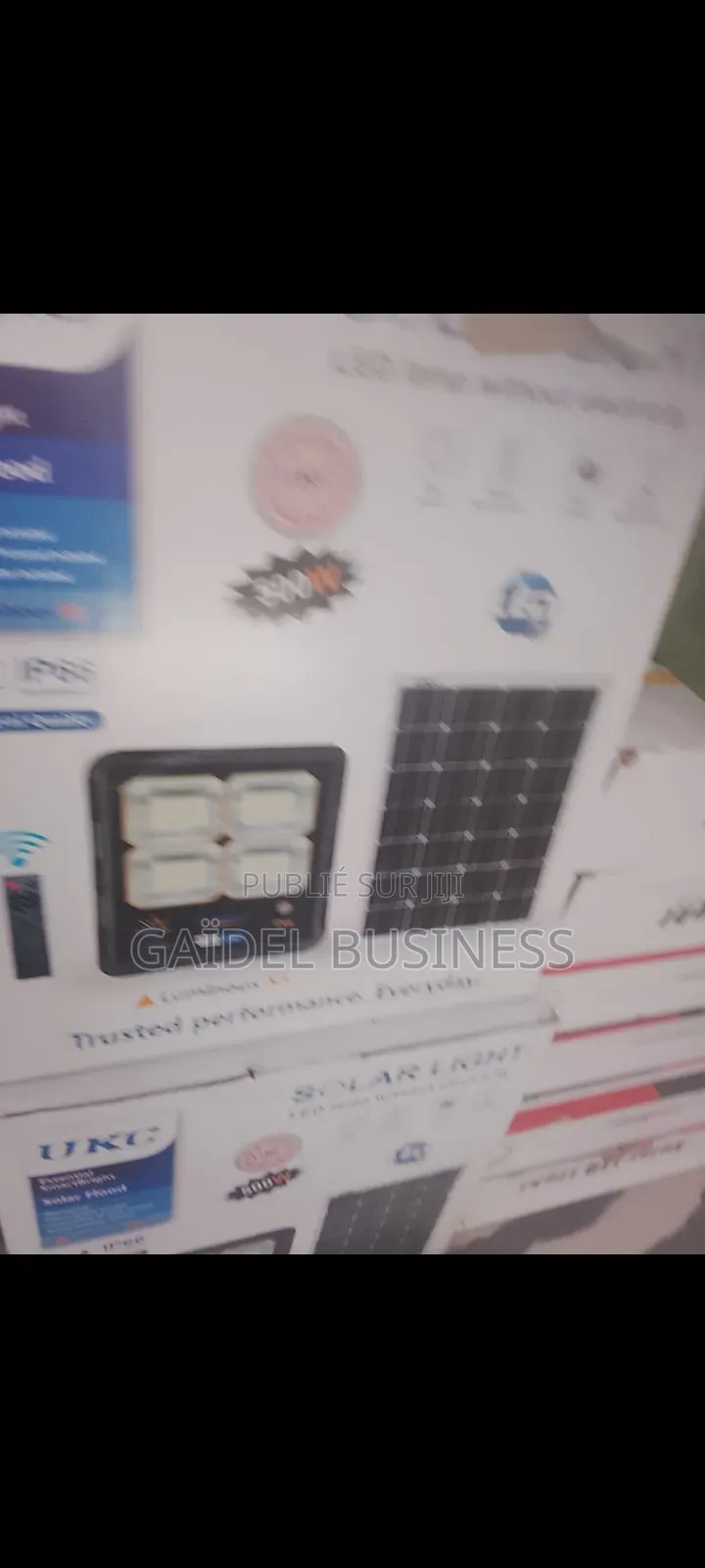 Projecteur Solaire LED Ultra-Puissant 600W – UKG