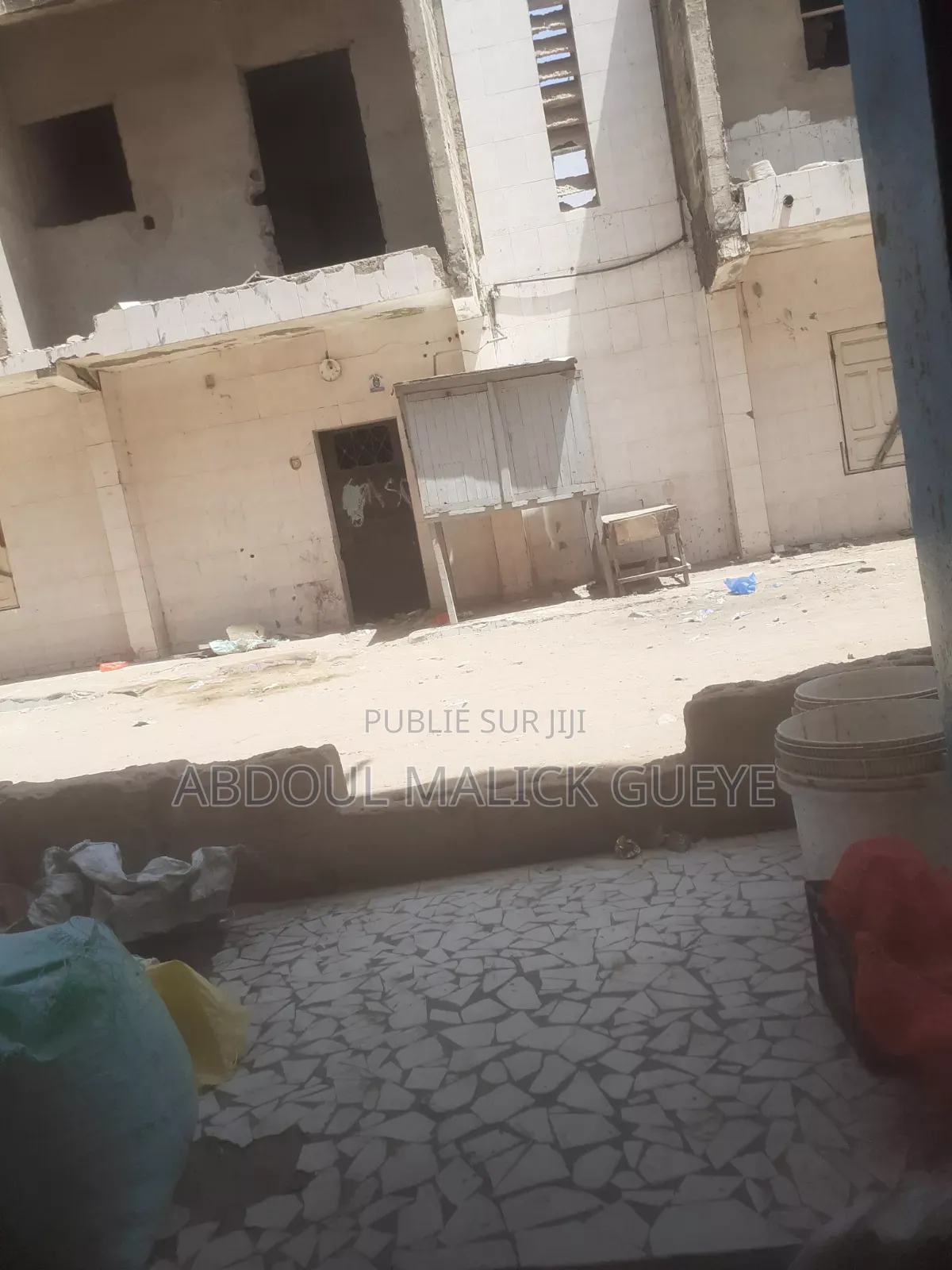 Meublé 9chbre Villa dans Elimane, Cambérène à Vendre