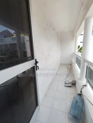 2chbre Appartement dans , Yoff à Louer