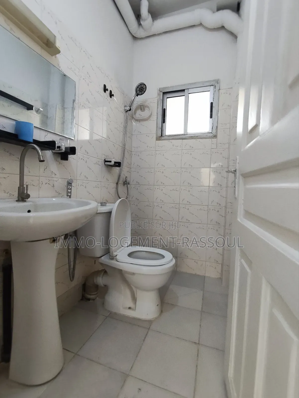 2chbre Appartement dans , Yoff à Louer