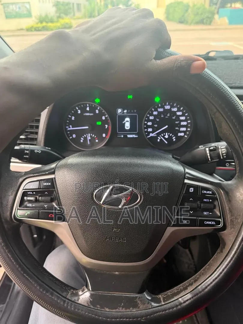 Hyundai Elantra 2017 Noir