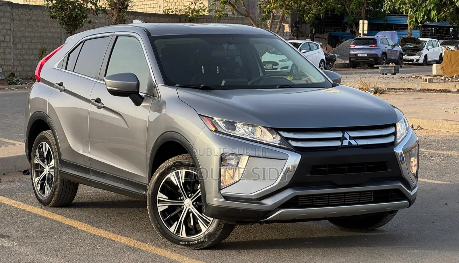 Mitsubishi Eclipse 2019 Gris