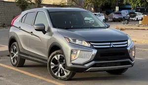 Mitsubishi Eclipse 2019 Gris