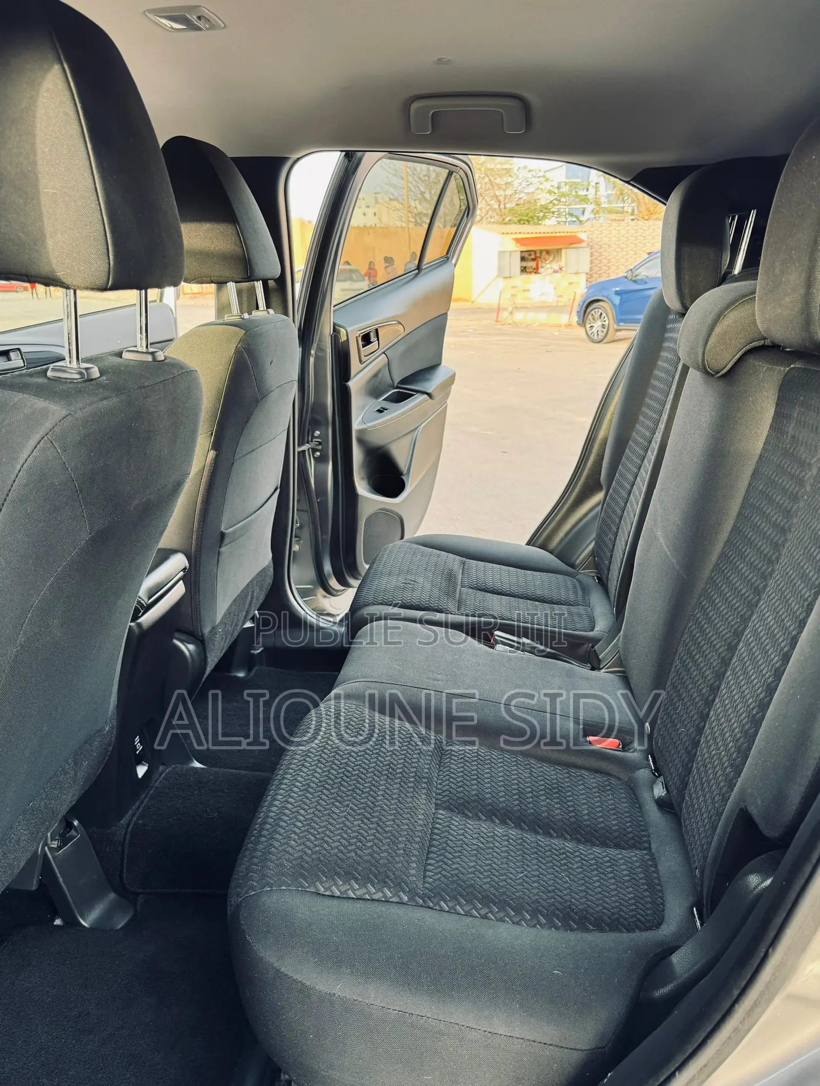 Mitsubishi Eclipse 2019 Gris