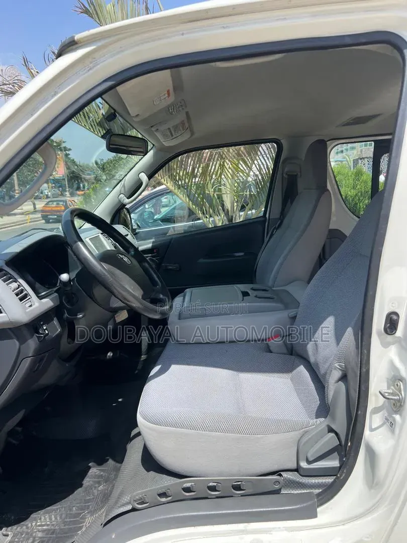 Toyota Harrier 2017 Blanc