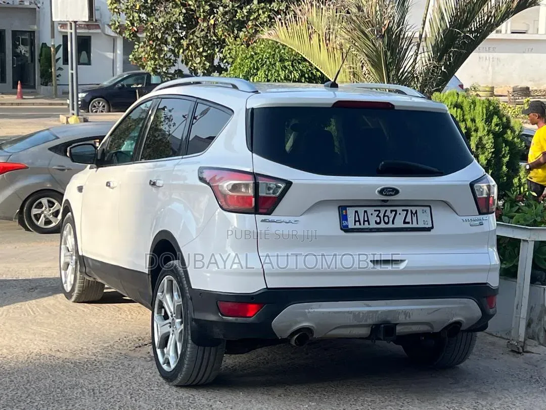 Ford Escape 2017 Blanc