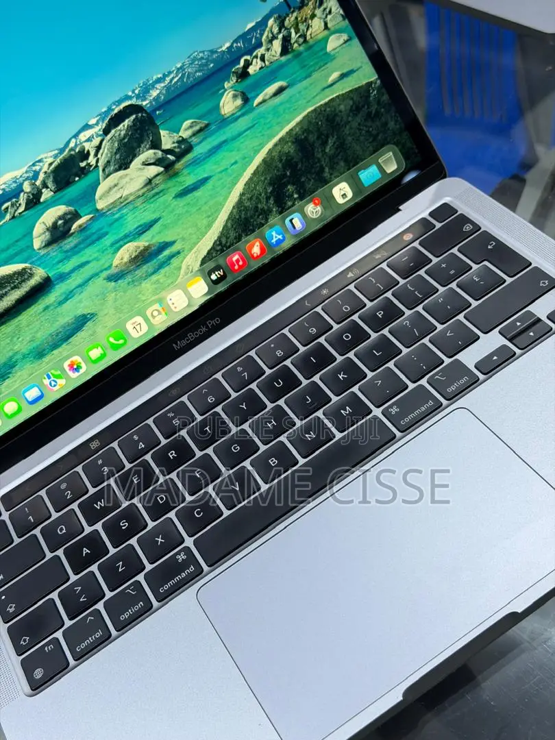 Nouveau Apple MacBook Pro 2022 M2 16GB Intel Core i5 SSD 1T