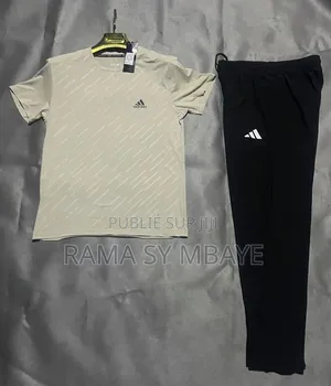 Des Vêtements De Sport