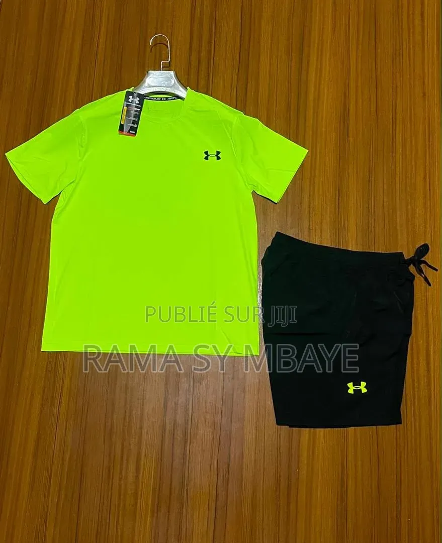 Des Vêtements De Sport