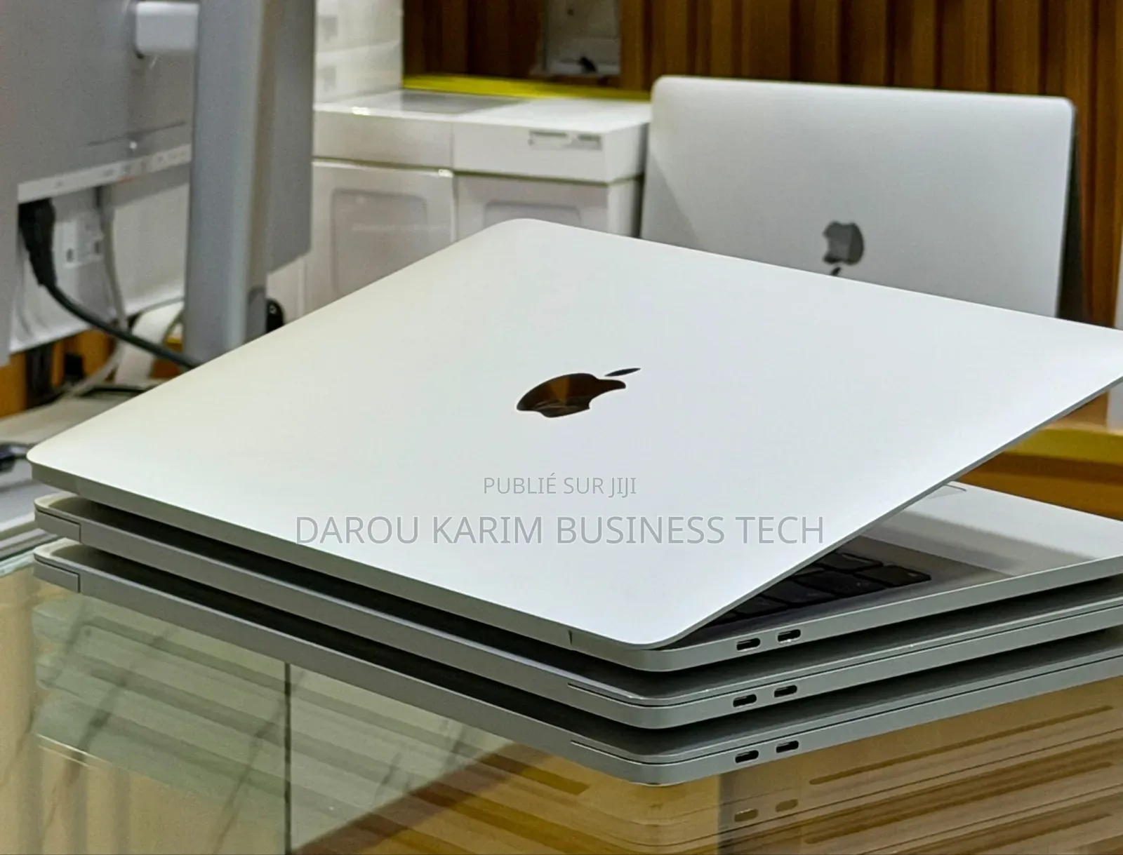 Nouveau Apple MacBook 2020 16GB Intel Core i5 SSD 512GB