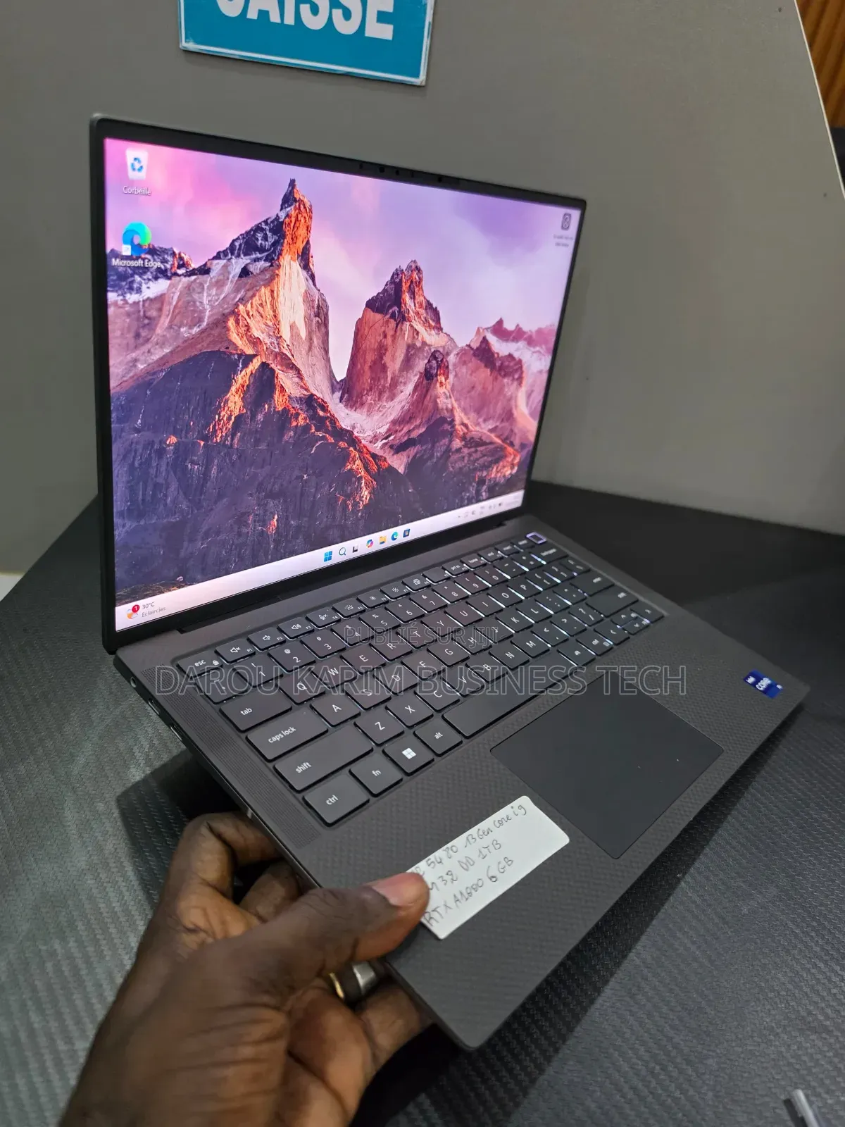 Nouveau Dell Precision 5490 32GB Intel Core Ultra 9 SSD 512GB