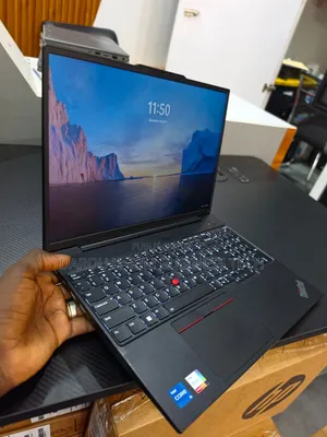 Nouveau Lenovo Thinkpad E16 G1 16GB Intel Core i5 SSD 512GB