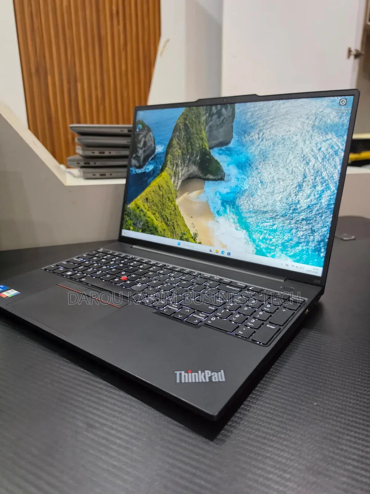 Nouveau Lenovo Thinkpad E16 G1 16GB Intel Core i5 SSD 512GB