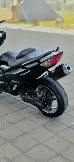 Nouveau Yamaha V Max 2008 Noir
