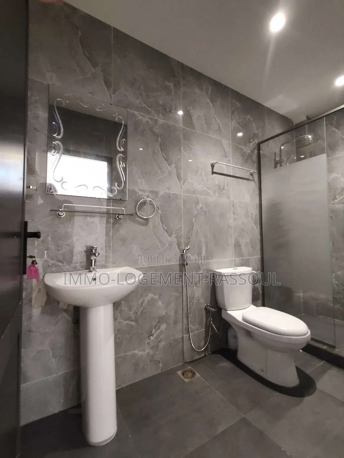 4chbre Villa dans , Mermoz Sacré-Cœur à Louer
