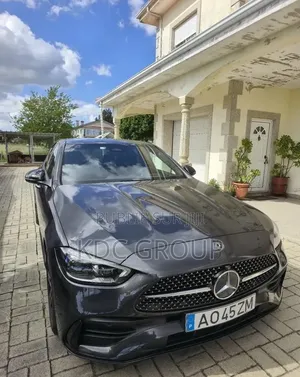 Mercedes-Benz C300 2022 Gris