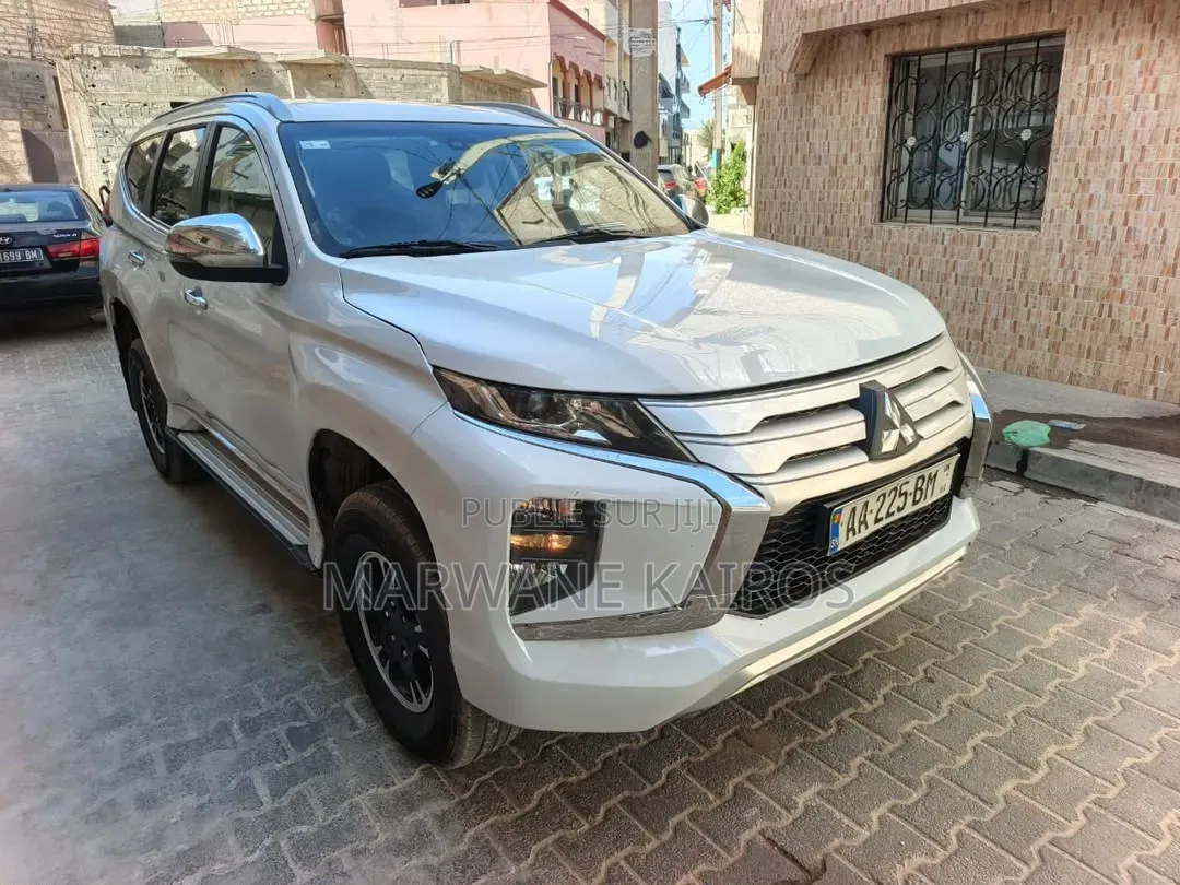 Mitsubishi Pajero 2022 Blanc