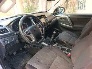 Mitsubishi Pajero 2022 Blanc