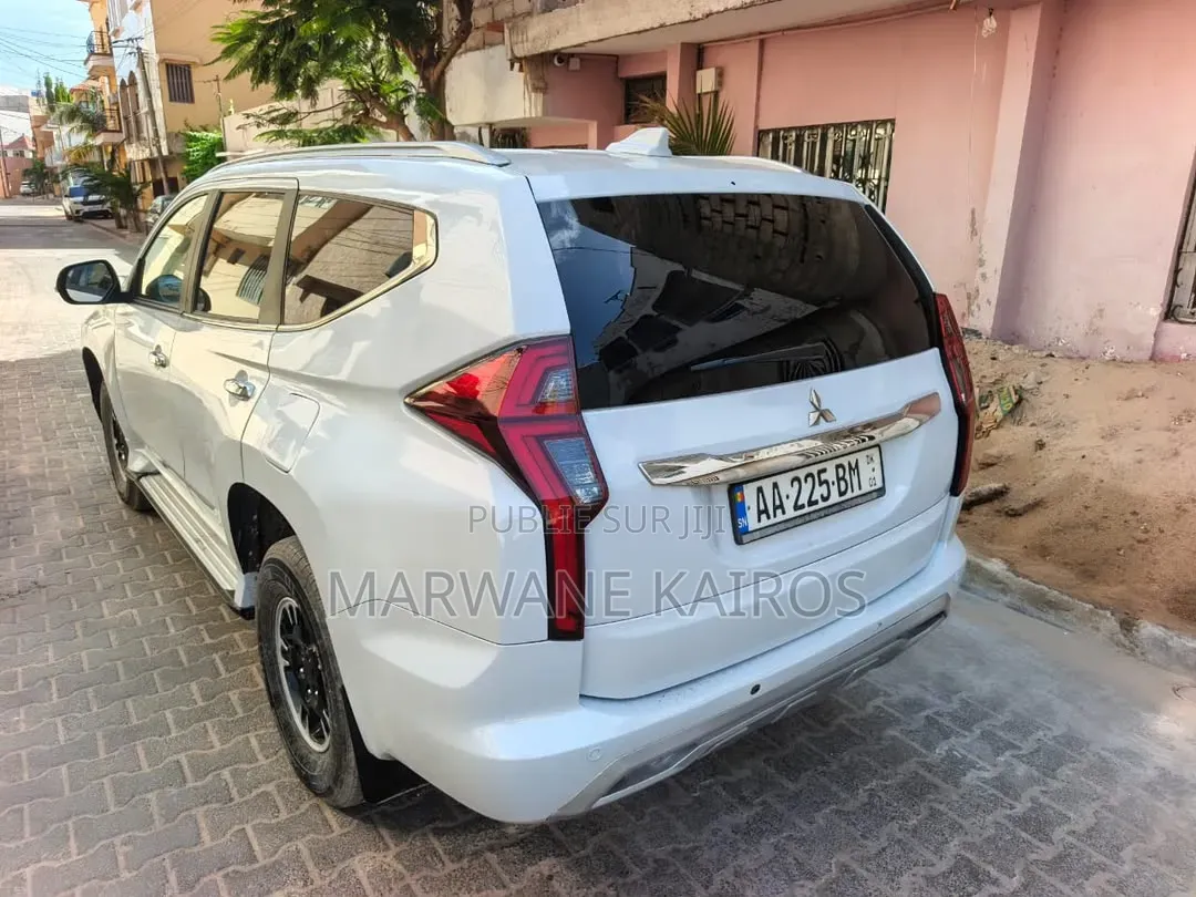 Mitsubishi Pajero 2022 Blanc