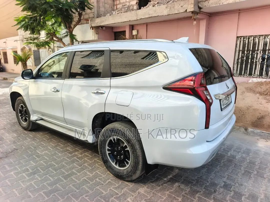 Mitsubishi Pajero 2022 Blanc
