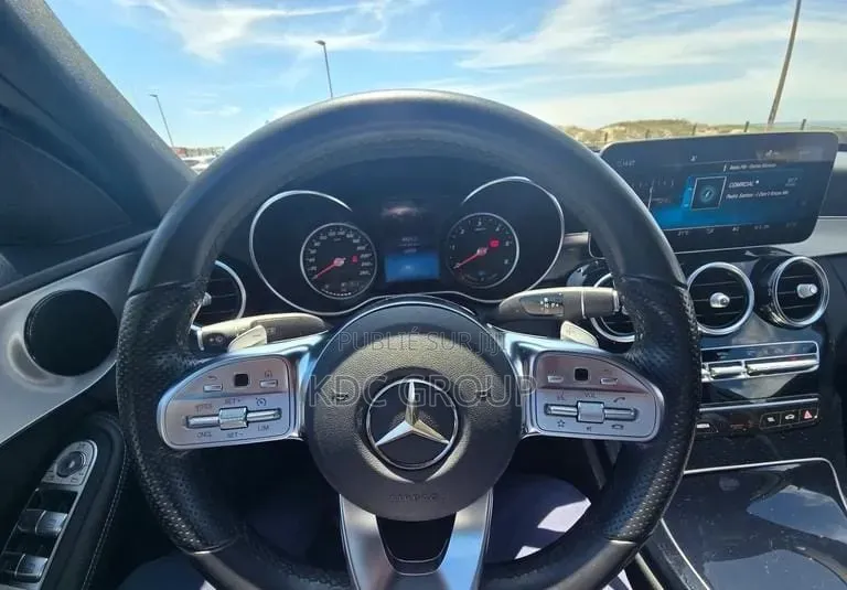 Mercedes-Benz C300 2021 Bleu